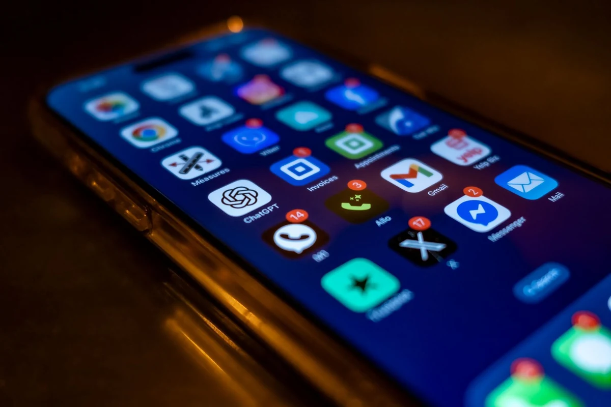 Minh họa trực quan cho dịch vụ tăng view Telegram tại BuffFollow360