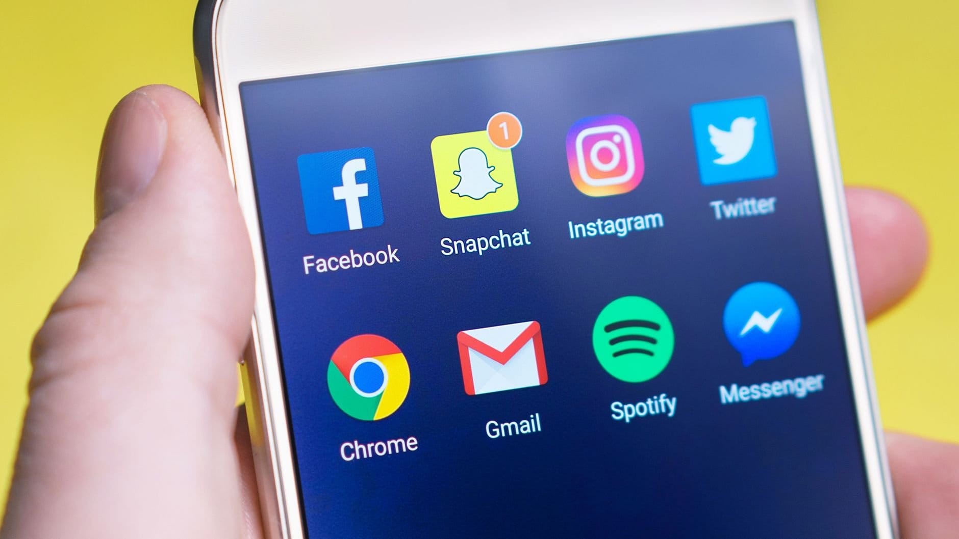 Phòng tránh shadowban Instagram - dùng nguồn follow thật không cần mật khẩu