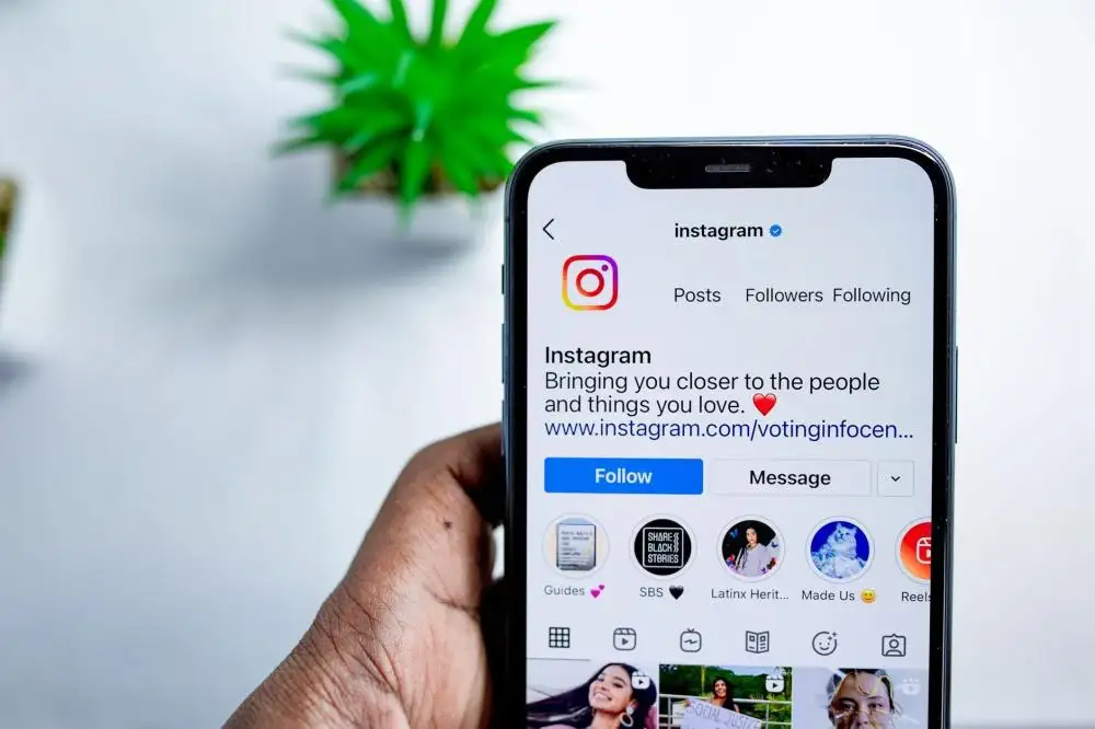 Cách tăng sub facebook cá nhân không bị tụt an toàn trên điện thoại